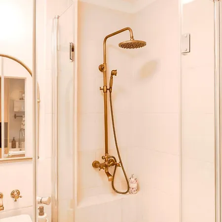 Utulne Blizko Centra - No Smoking Апартаменты Братислава