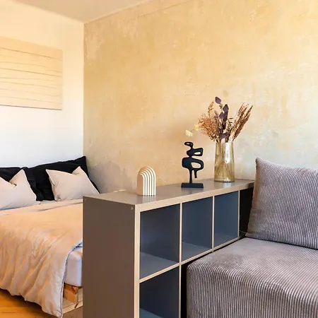 Apartment Utulne Blizko Centra - No Smoking Bratislava
